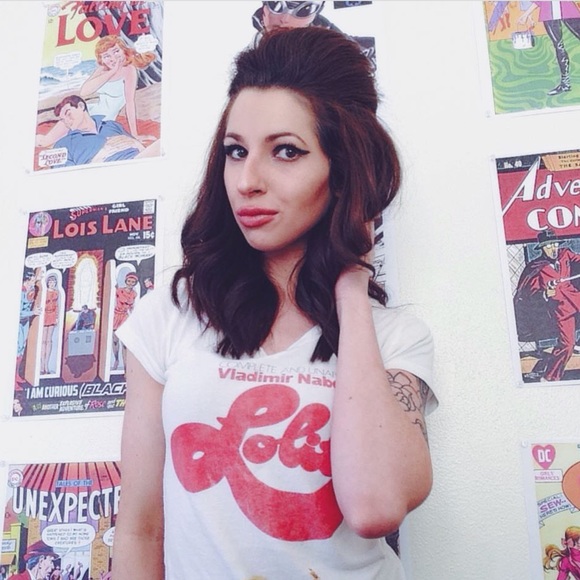 Meet your Posher, Kelly - Picture 2 of 5